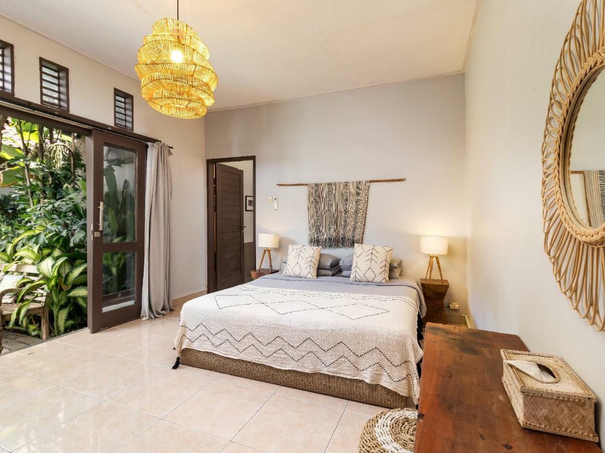 Villa Chamade Seminyak Esterno foto